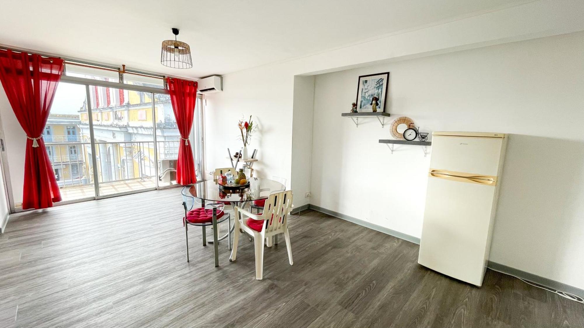 Grand Sejour Lumineux Avec Balcon & Vue Cathedrale Apartment Pointe-a-Pitre  Exterior photo